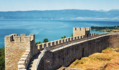 Kosovalı Büyük Balkanlar Turu AJet ile Extra Turlar ve Akşam Yemekleri Dahil